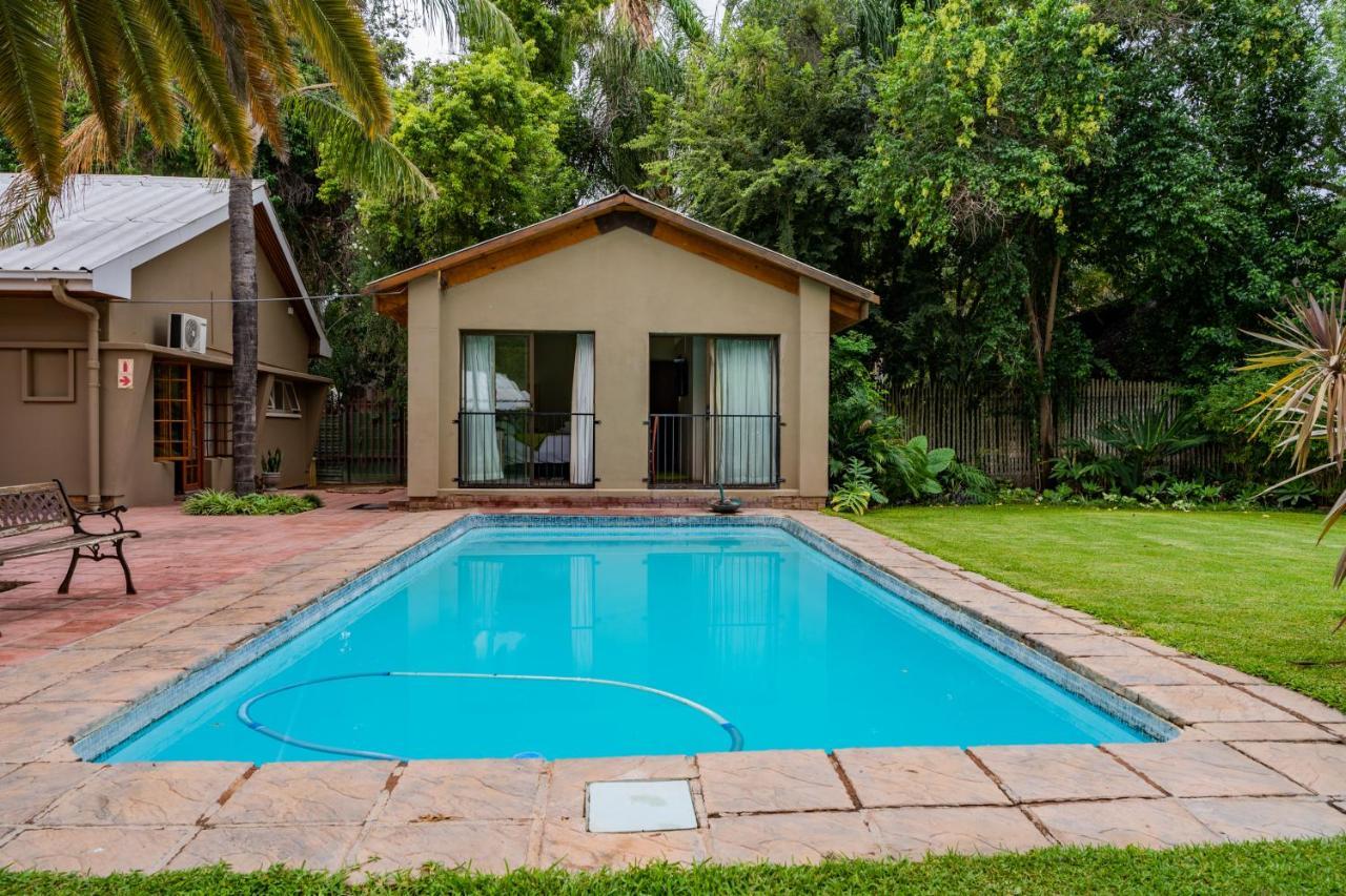 Riverbank Lodge Upington Exterior photo